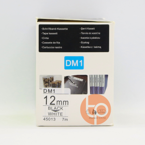 Nhãn in Dymo DM-45013, chữ đen nền trắng, khổ rộng 12mm * dài 7m.