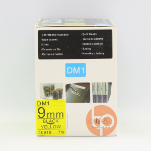 Nhãn in Dymo DM-40918, chữ đen nền vàng, khổ rộng 9mm * dài 7m.