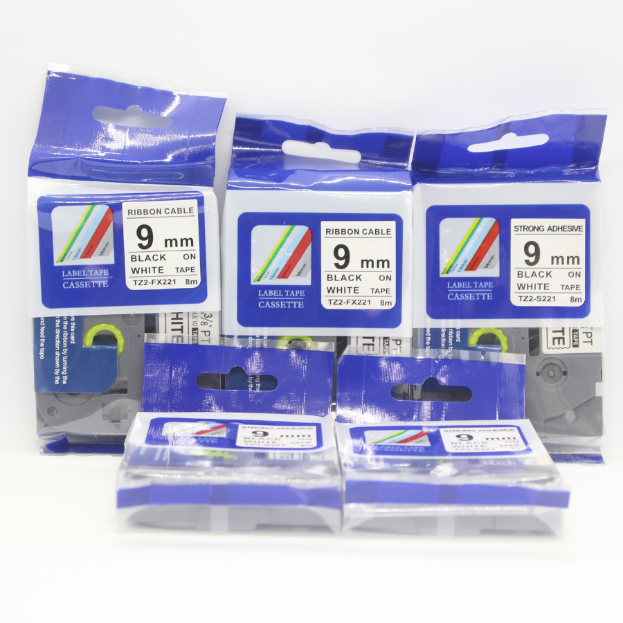 Combo 5 nhãn in Tz2-221, khổ rộng 9mm dài 8m, chữ đen nền trắng.