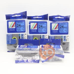 Combo 5 nhãn in Tz2-551, khổ rộng 24mm dài 8m, chữ đen nền xanh dương.