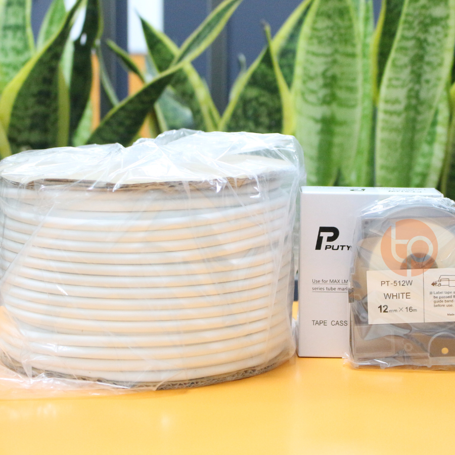 Combo băng nhãn PT‑512W trắng (12 mm×16 m) và ống lồng đầu cốt φ4.2 mm (80 m/cuộn)